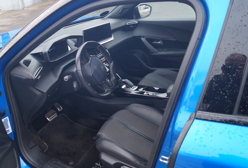 Peugeot e-2008 50 GT Line 5d