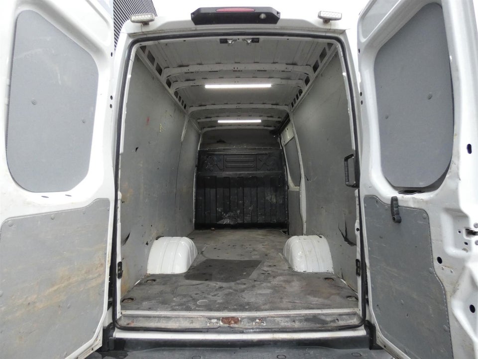 Iveco Daily 3,0 35C18 12m³ Van AG8