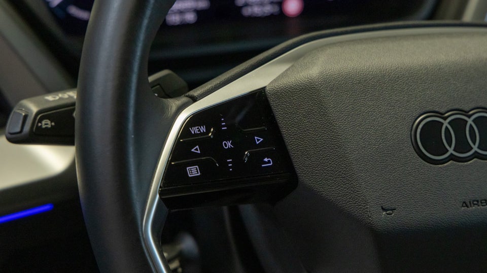 Audi Q4 e-tron 40 S-line 5d