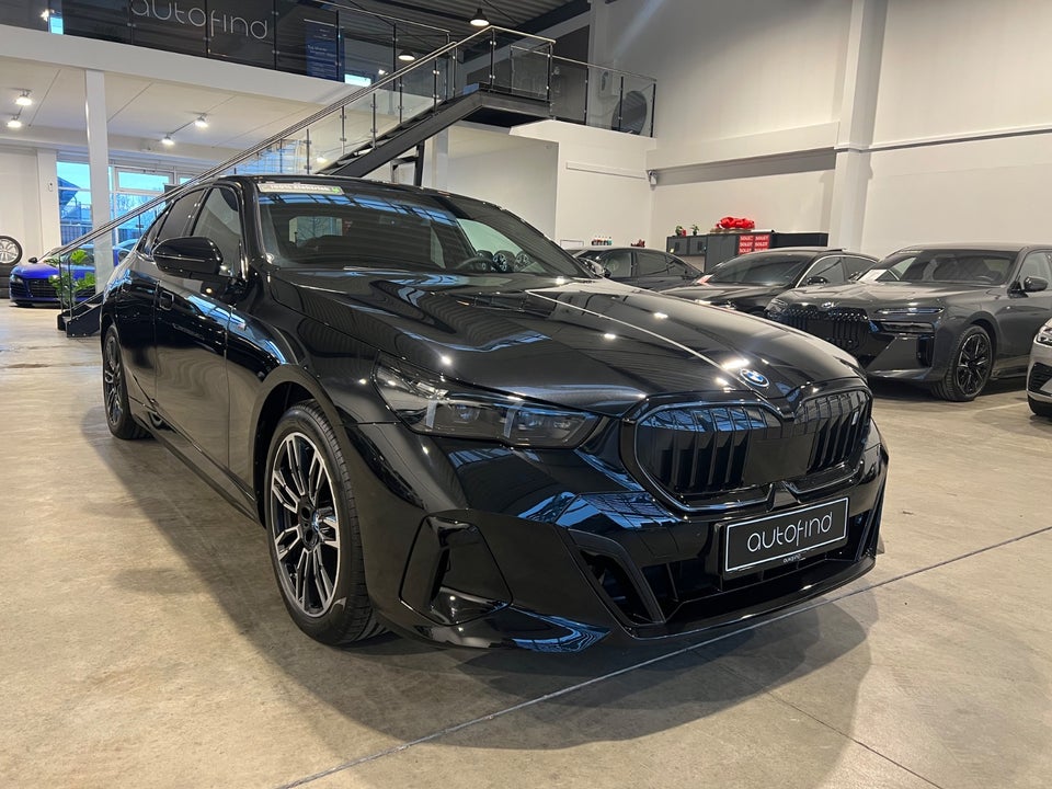 BMW i5 xDrive40 M-Sport 4d