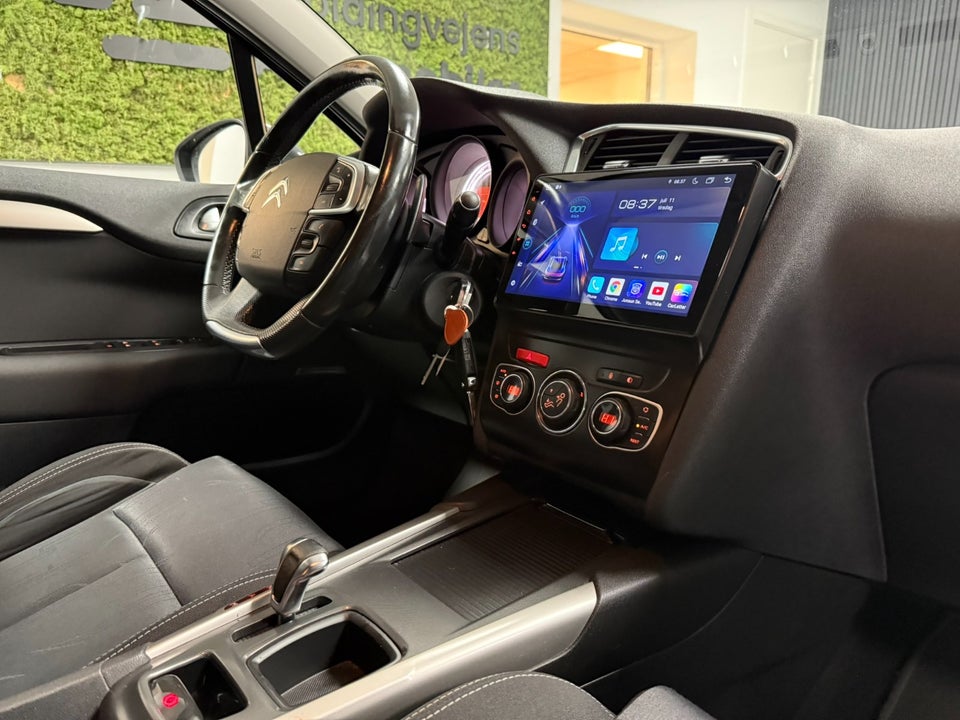 Citroën C4 1,6 e-HDi 112 Seduction E6G 5d