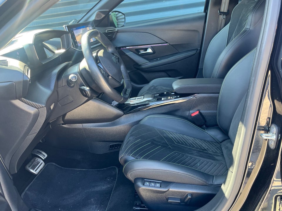 Peugeot e-208 54 GT 5d