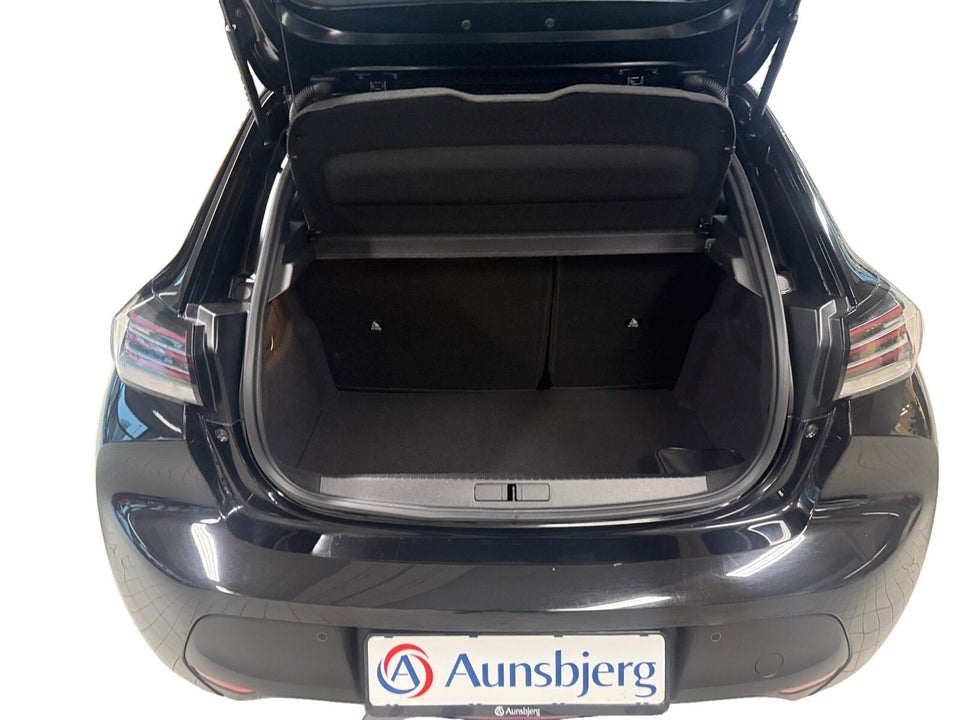 Peugeot e-208 50 Style 5d