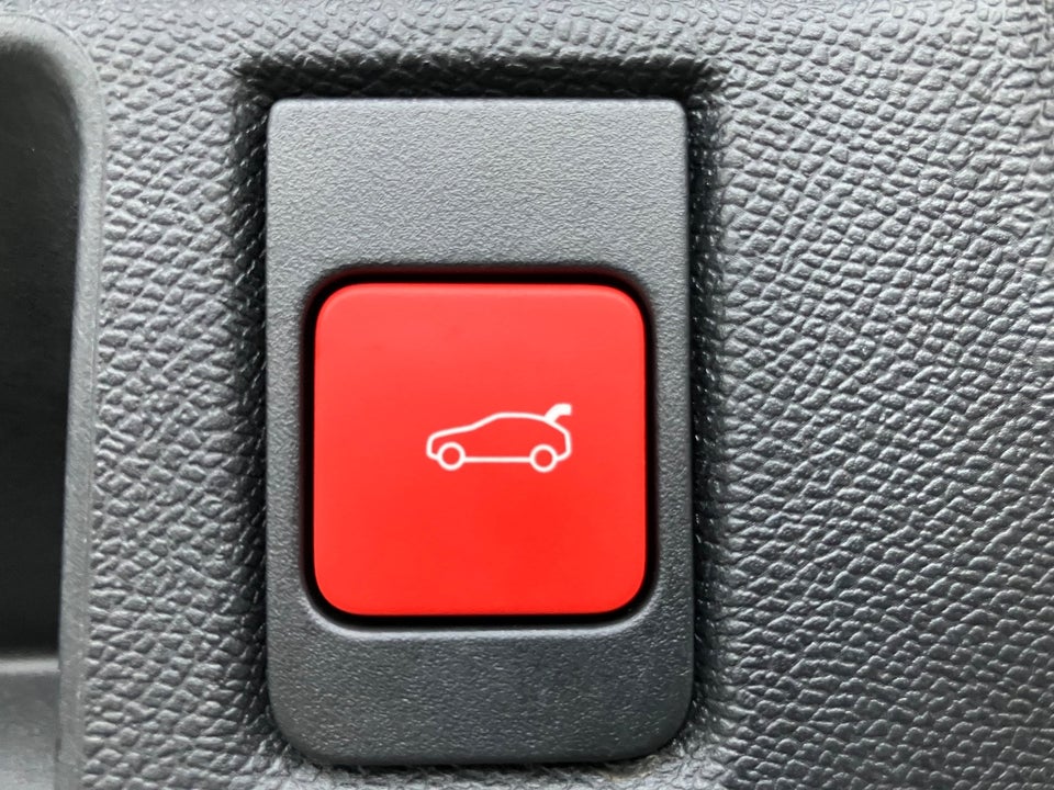 Opel Grandland-e 73 GS Sky 5d