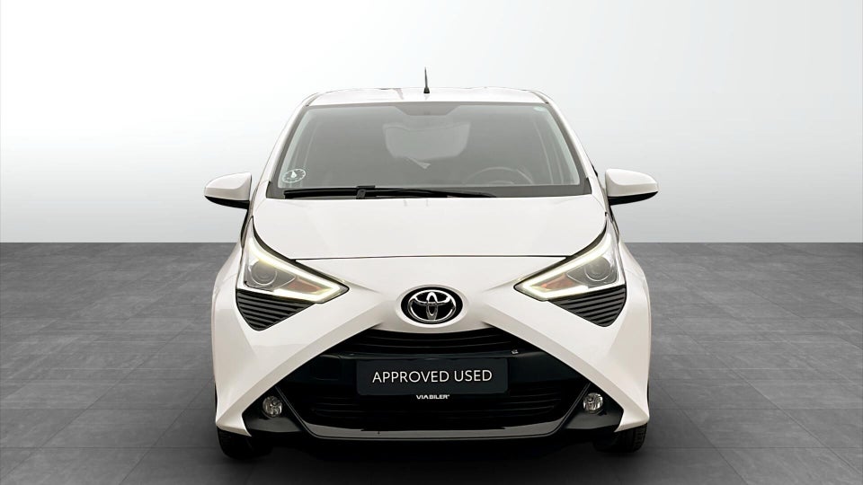 Toyota Aygo 1,0 VVT-i x-press 5d