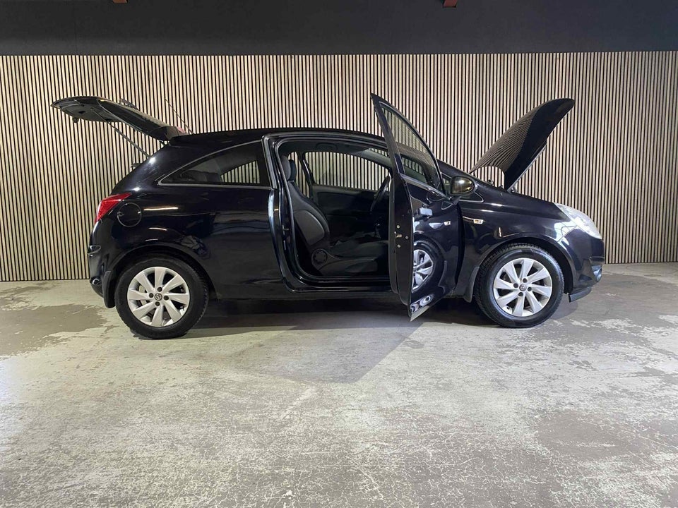 Opel Corsa 1,0 12V Enjoy 3d