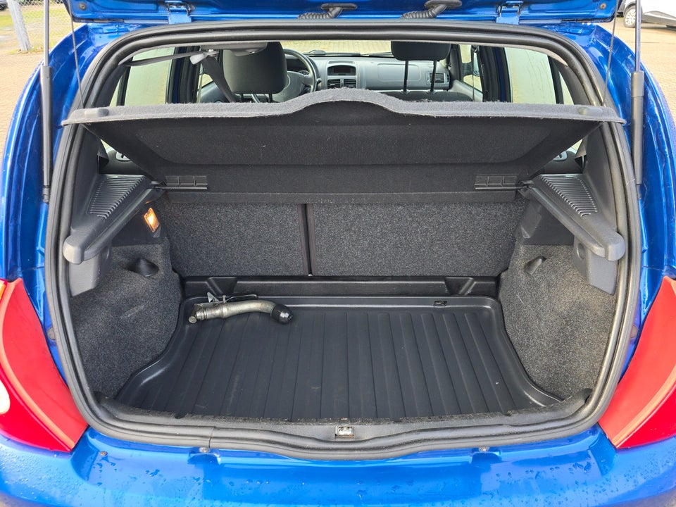 Renault Clio II 1,4 16V Storia 5d