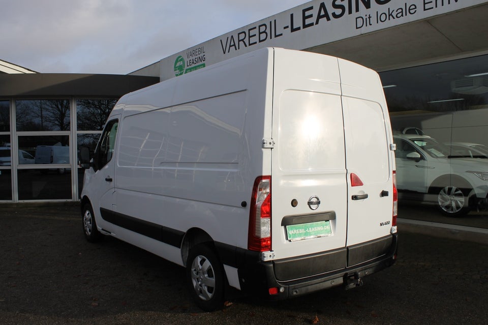 Nissan NV400 2,3 dCi 150 L2H2 Kassevogn