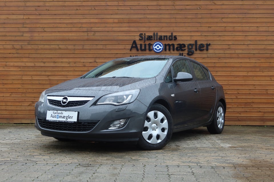 Opel Astra 1,6 Enjoy 5d