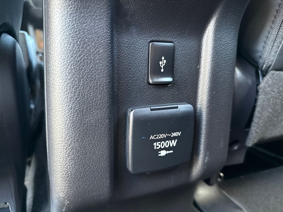 Mitsubishi Outlander 2,4 PHEV Intense CVT 4WD 5d