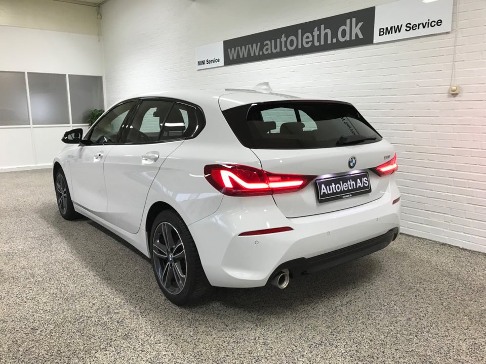 BMW 118i 1,5 Sport Line aut. 5d