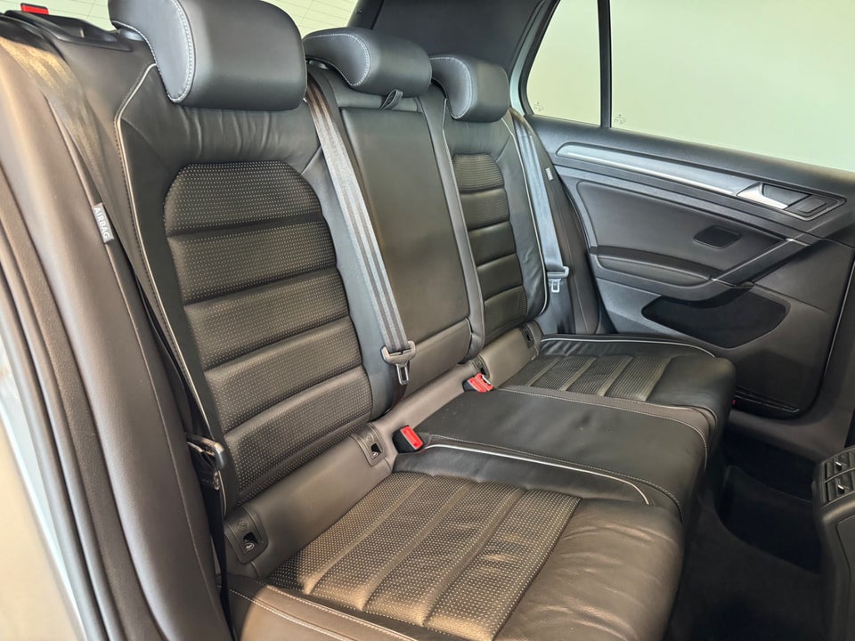 VW Golf VII 1,4 GTE DSG 5d
