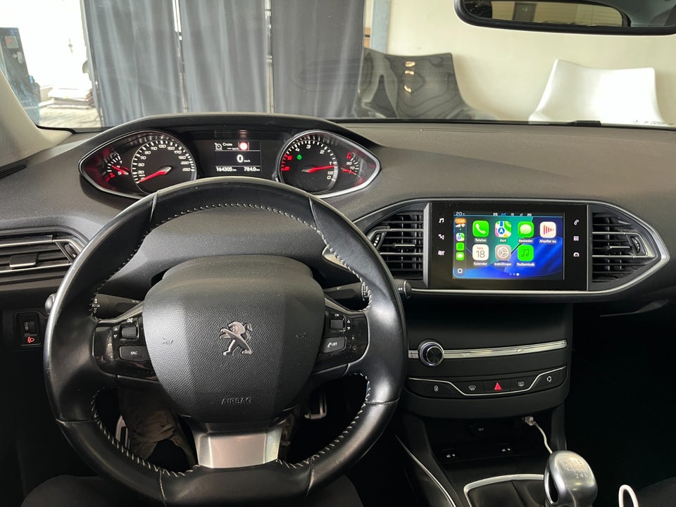 Peugeot 308 1,6 BlueHDi 120 Allure Sky SW 5d