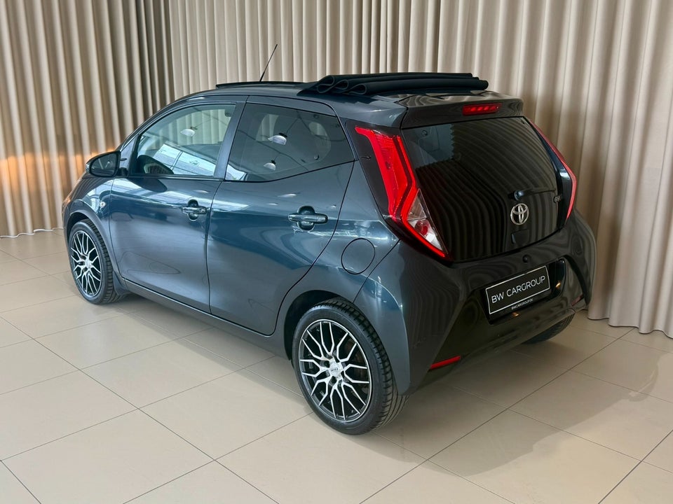 Toyota Aygo 1,0 VVT-i x-sky 5d