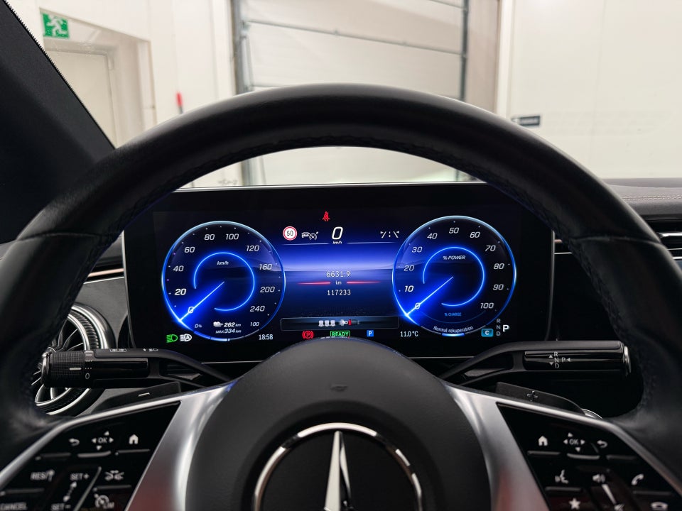 Mercedes EQE350+ Avantgarde 4d