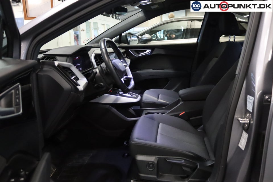 Audi Q4 e-tron 40  5d