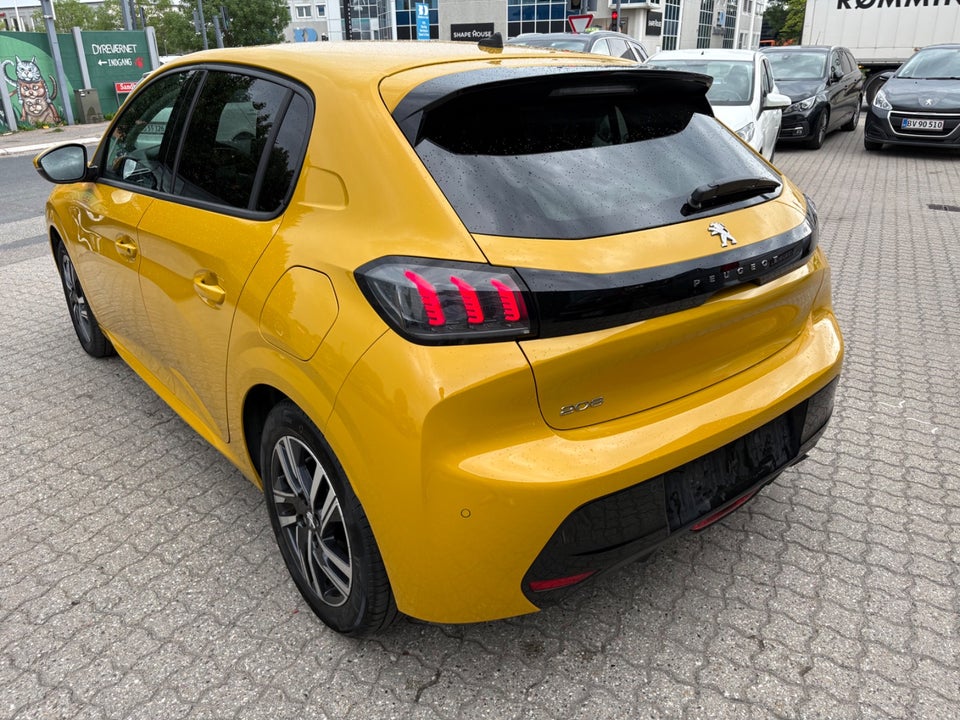 Peugeot 208 1,2 PureTech 100 Supreme+ 5d