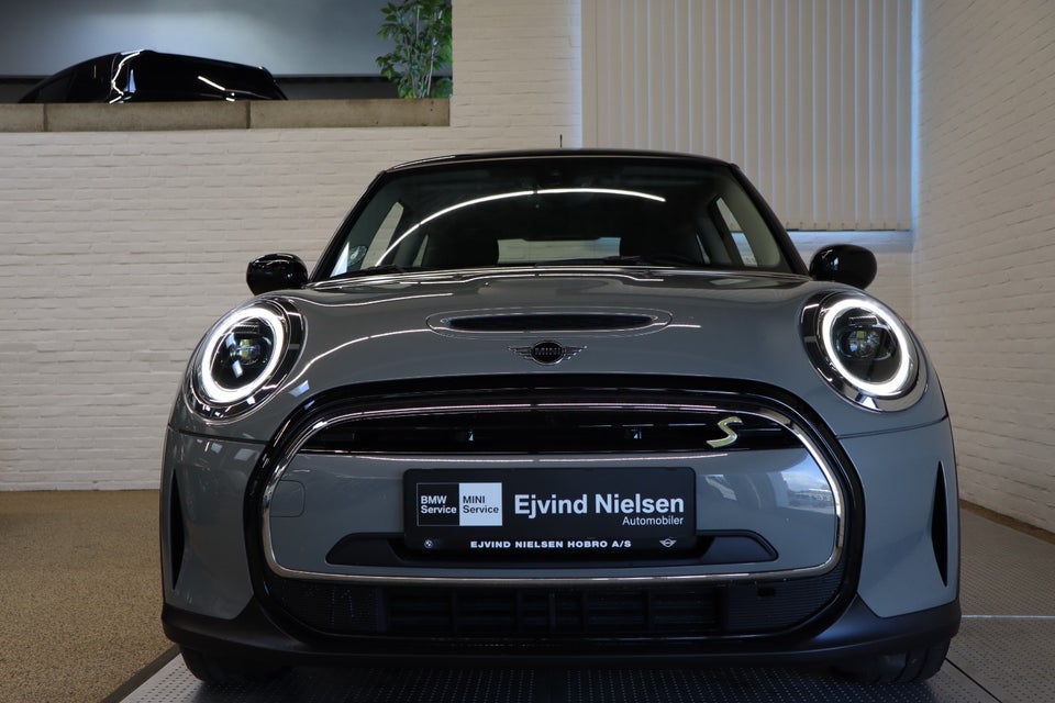 MINI Cooper SE Camden Edition 3d