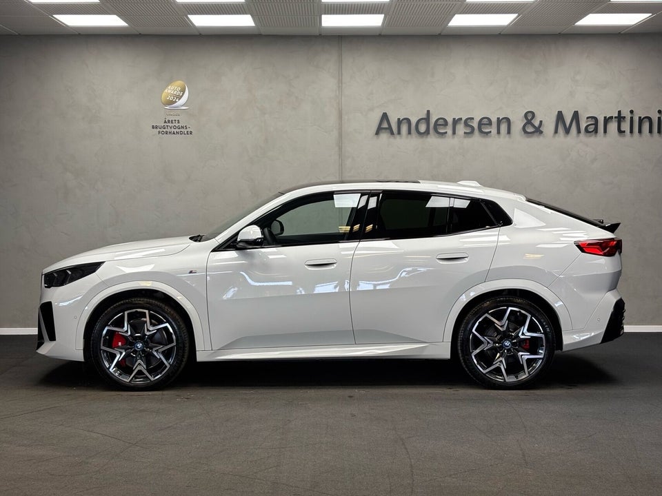 BMW iX2 xDrive30 M-Sport 5d