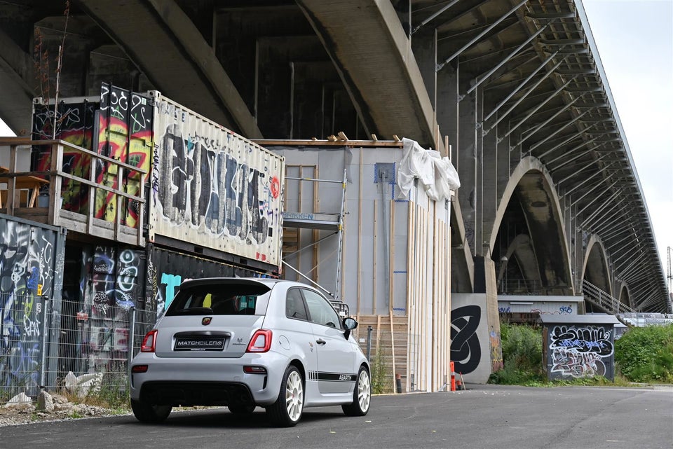 Abarth 595 1,4 T-Jet 180 Competizione aut. 3d