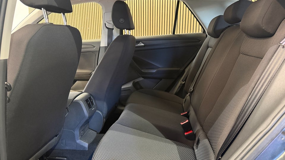 VW T-Roc 1,0 TSi 115 City 5d