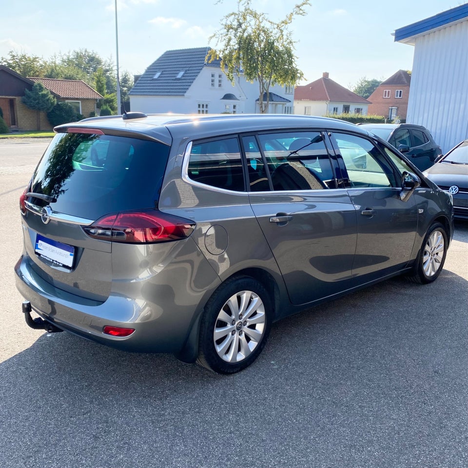 Opel Zafira Tourer 1,6 CDTi 134 Innovation 7prs 5d