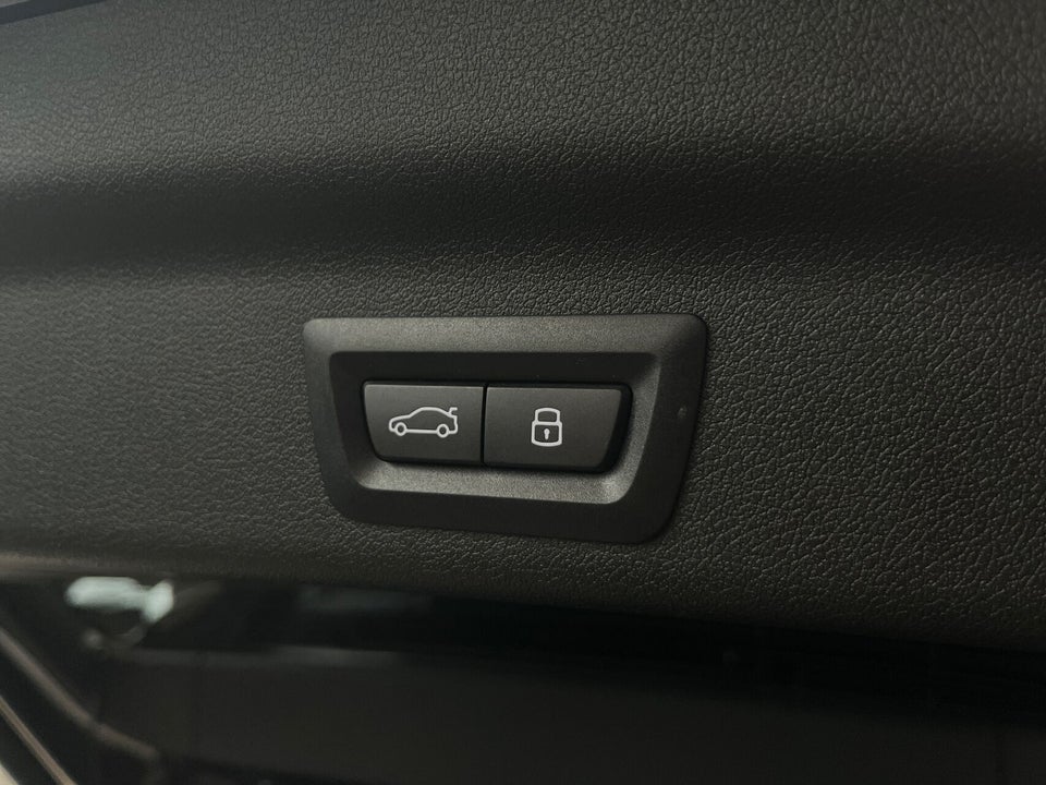 BMW iX1 eDrive20 M-Sport 5d