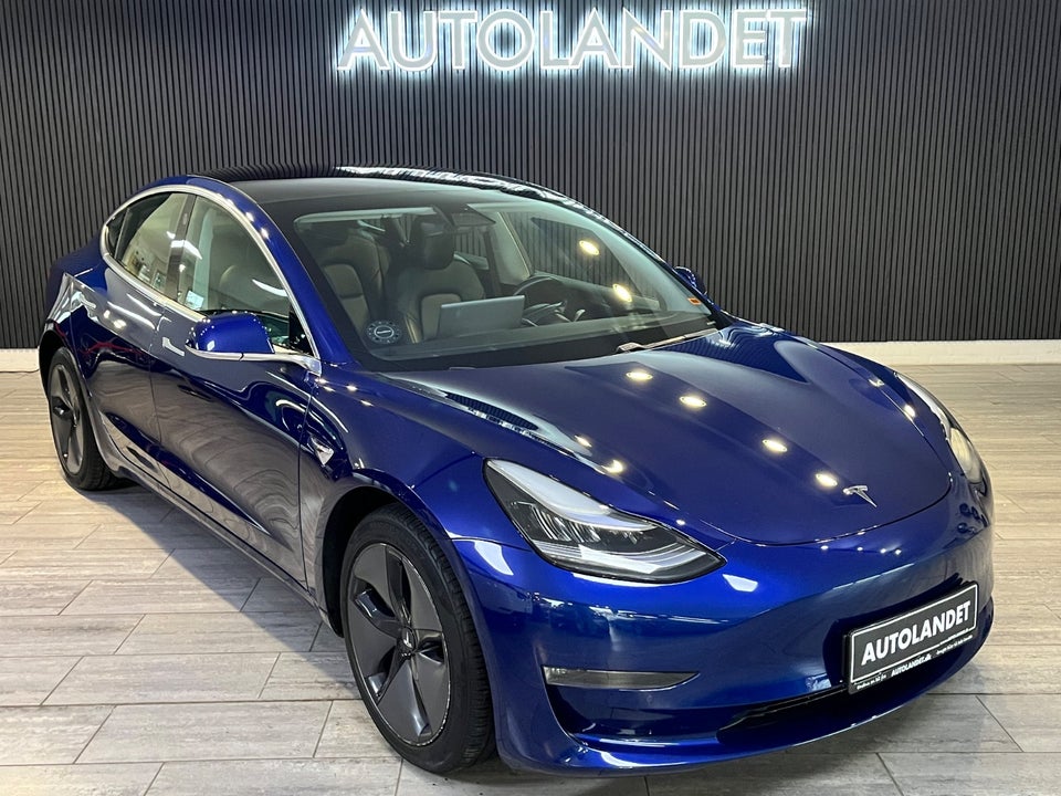 Tesla Model 3 Long Range AWD 4d