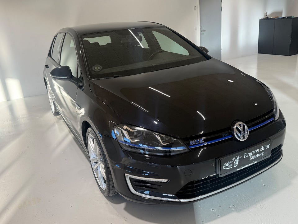 VW Golf VII 1,4 GTE DSG 5d