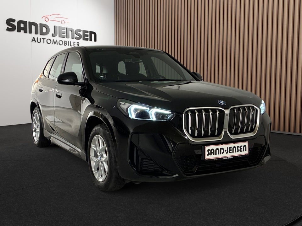 BMW iX1 xDrive30 M-Sport Premium 5d