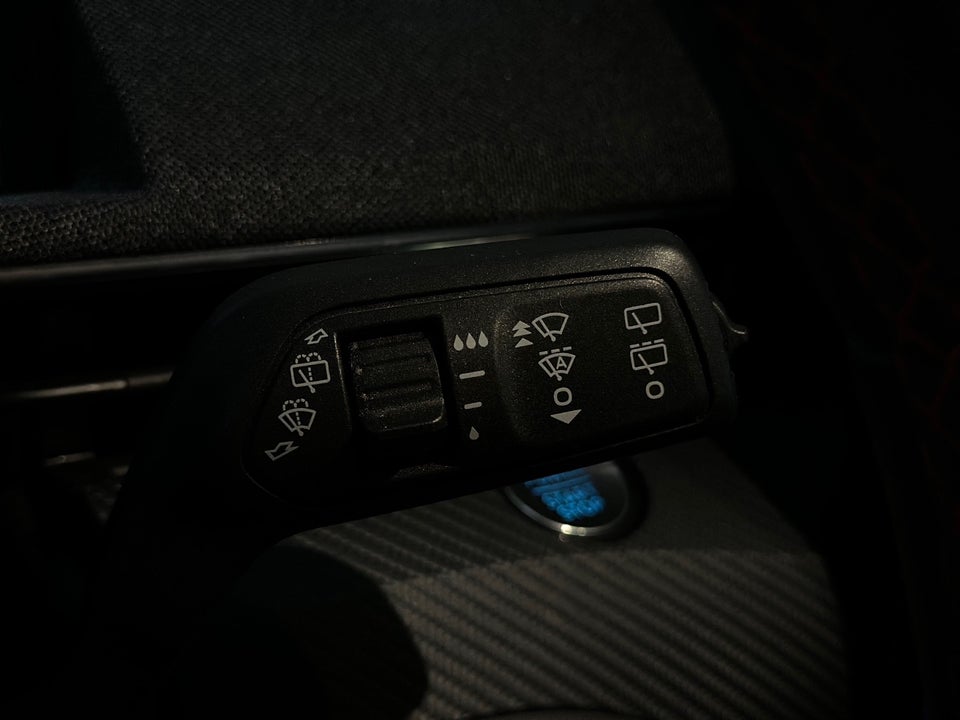 Ford Mustang Mach-E 75 Standard Range AWD 5d