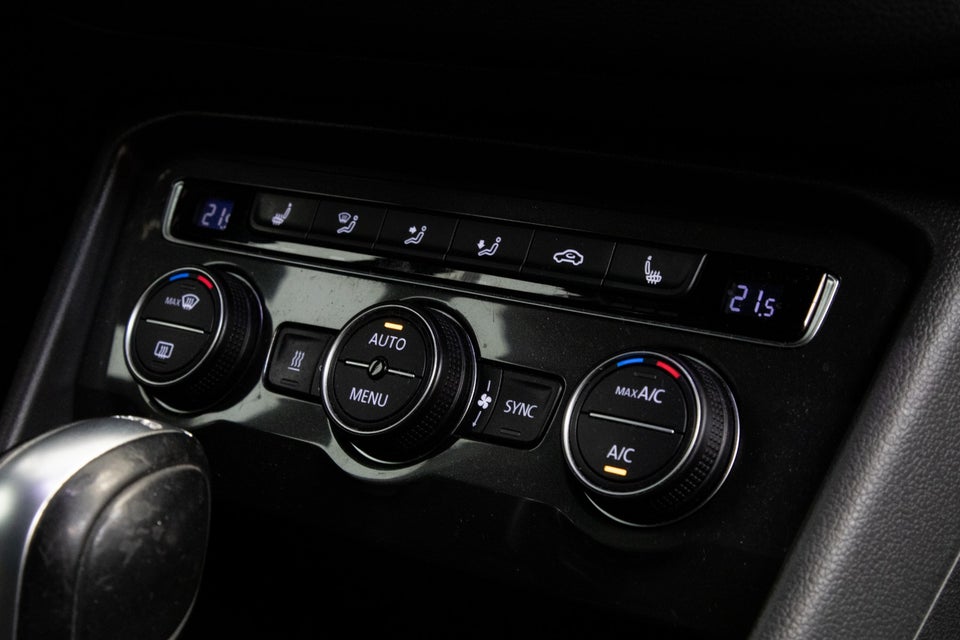 VW Tiguan 2,0 TDi 240 R-line DSG 4Motion Van 5d