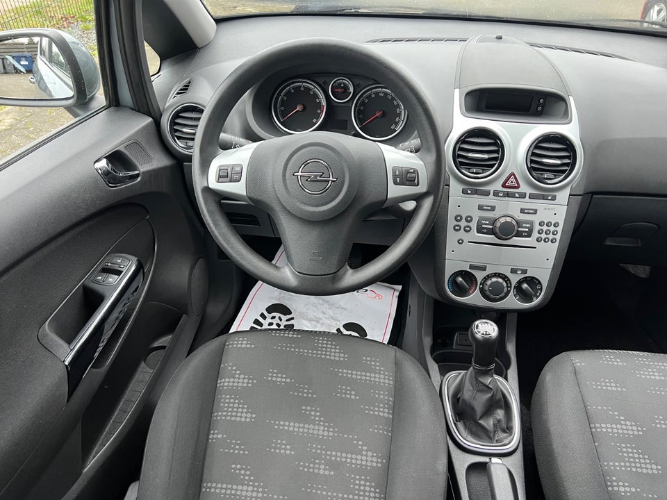 Opel Corsa 1,0 12V Enjoy 5d