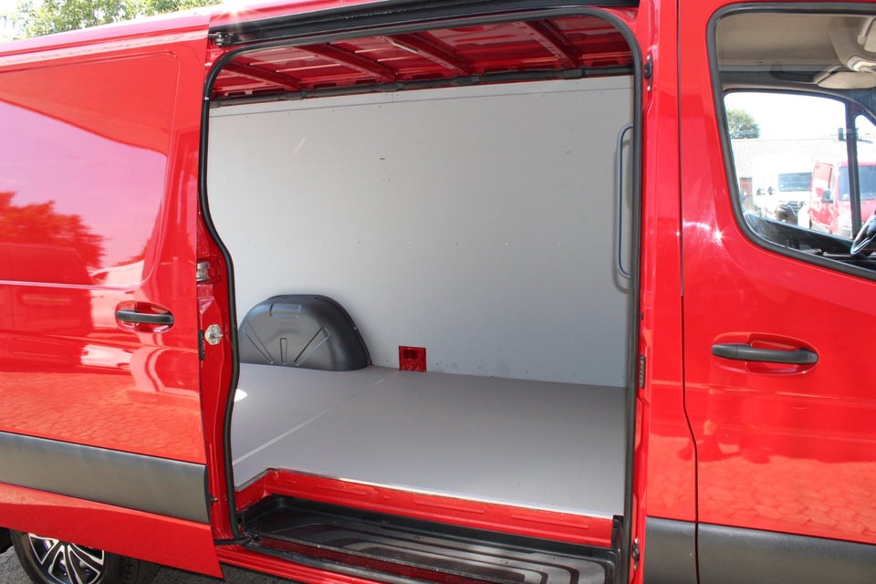 Mercedes Sprinter 317 2,0 CDi A2 Kassevogn aut. RWD