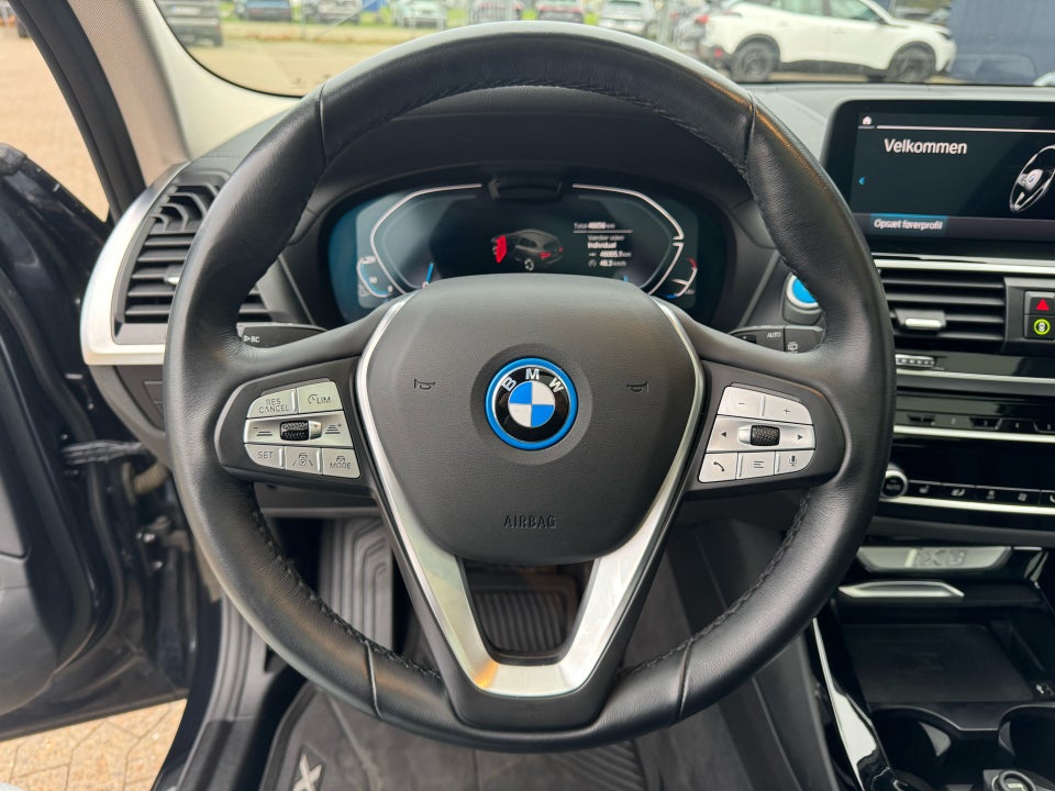 BMW iX3 Charged 5d