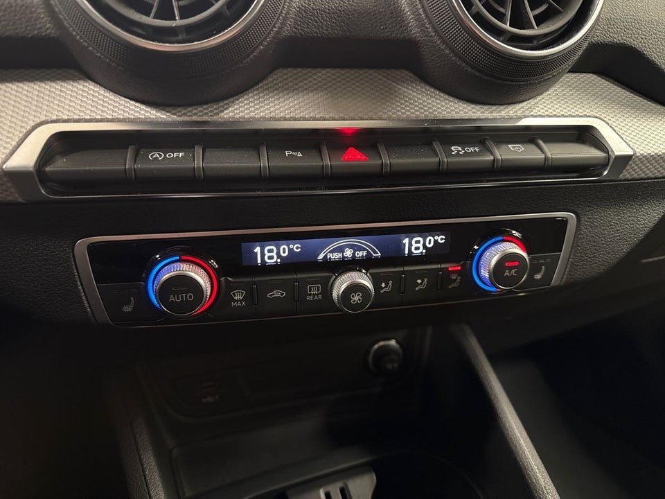 Audi Q2 35 TFSi Prestige S-tr. 5d