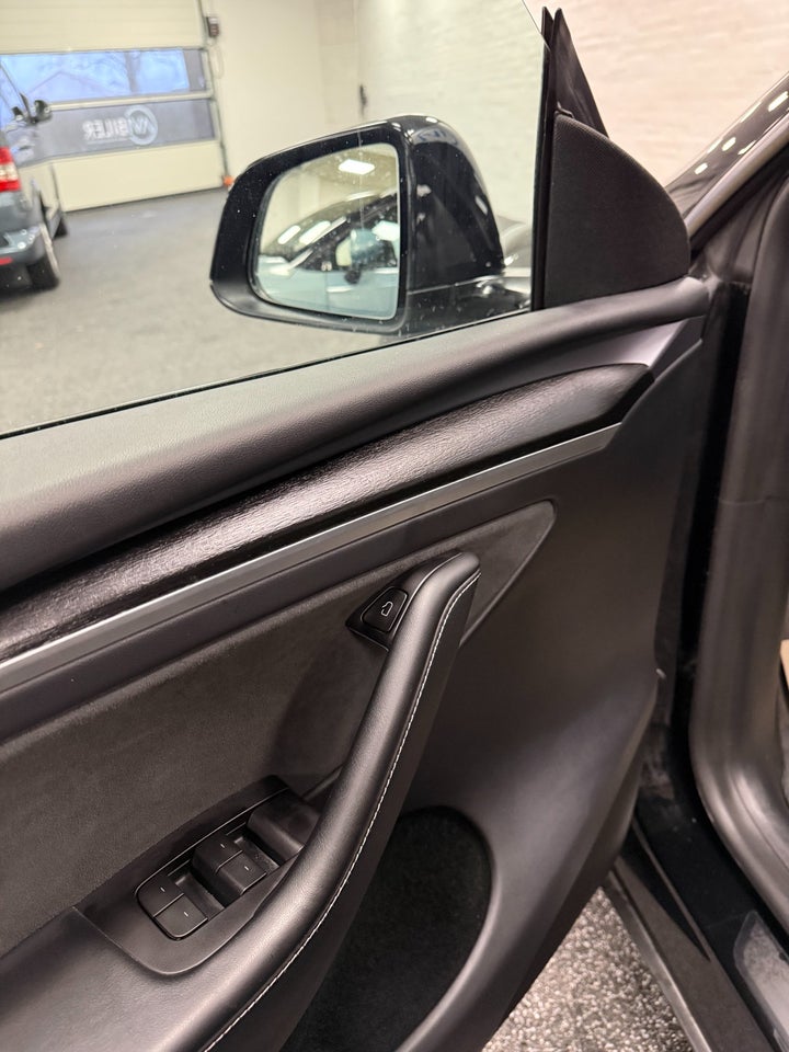 Tesla Model Y Performance AWD 5d