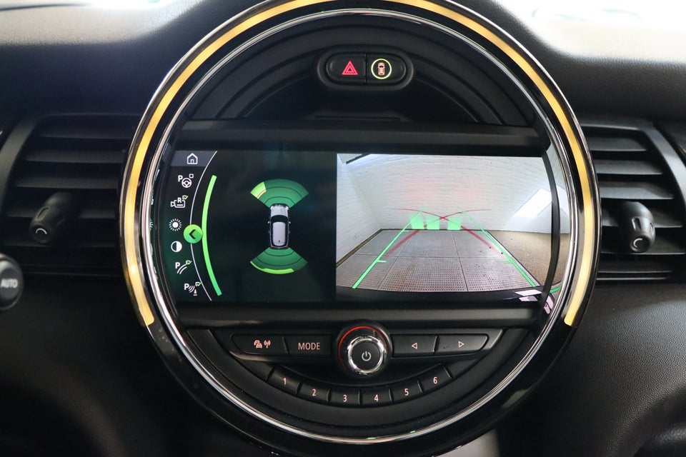 MINI Cooper SE Greenwich 3d