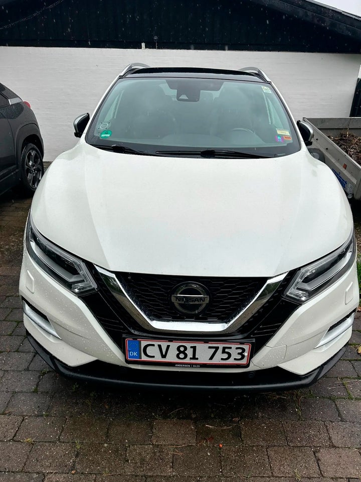 Nissan Qashqai 1,3 Dig-T 160 Tekna+ 5d