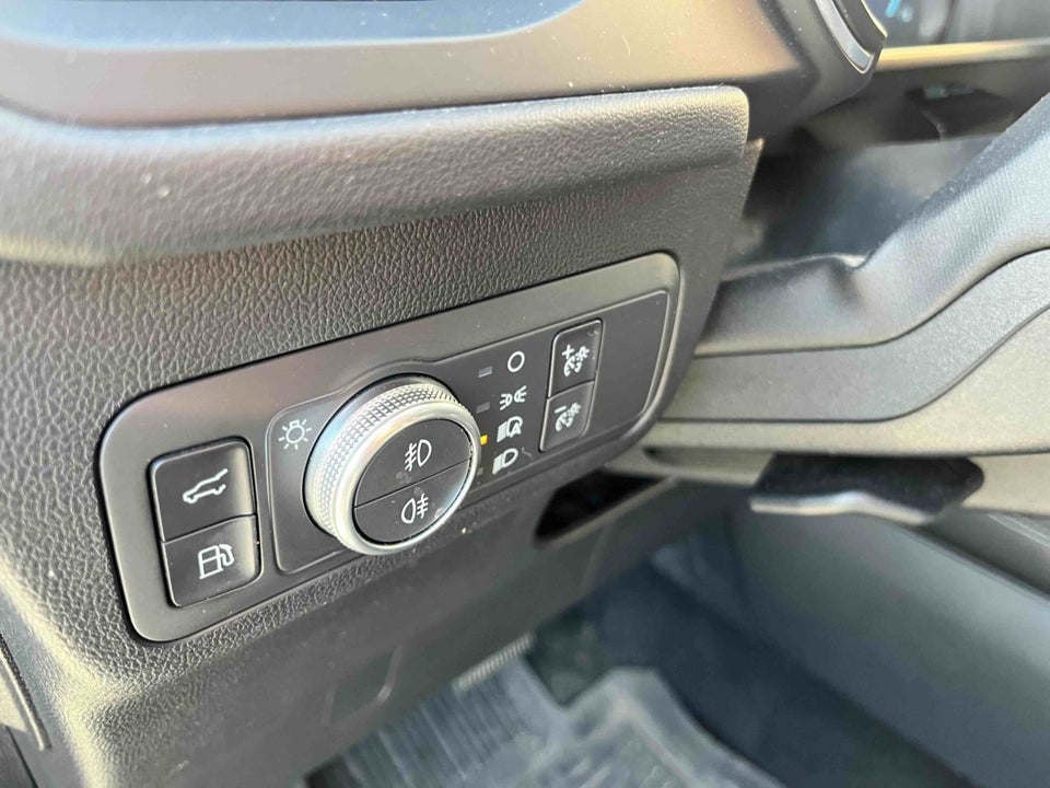 Ford Kuga 2,5 PHEV Vignale CVT 5d