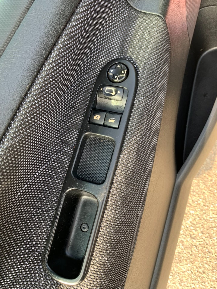 Peugeot 207 1,6 S16 3d