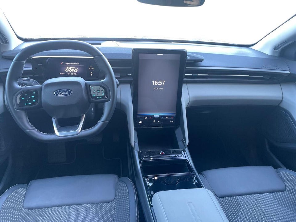 Ford Explorer 82 Select Extended Range 5d