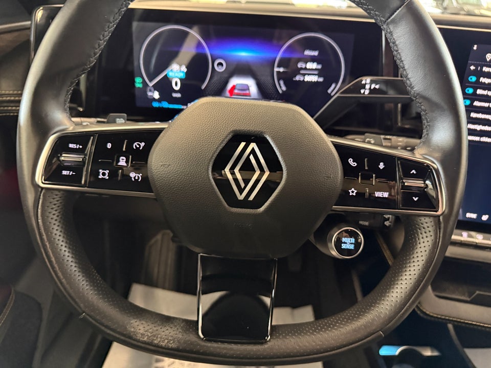 Renault Megane E-Tech 60 Iconic 5d