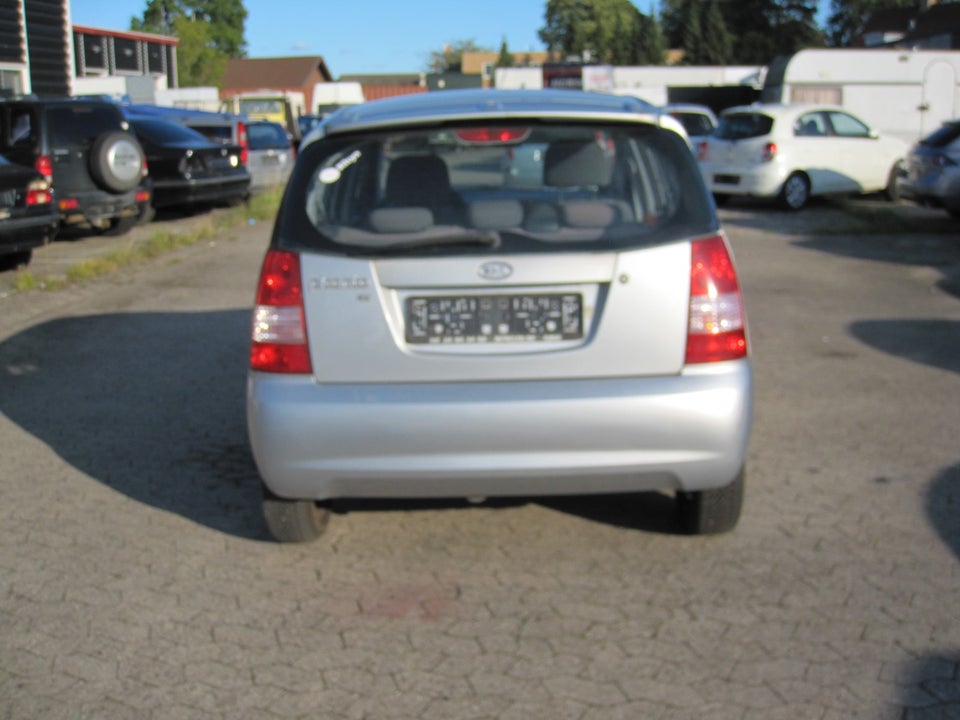 Kia Picanto 1,1 EX 5d