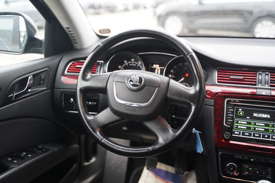 Skoda Superb 1,8 TSi 160 Elegance Combi 5d