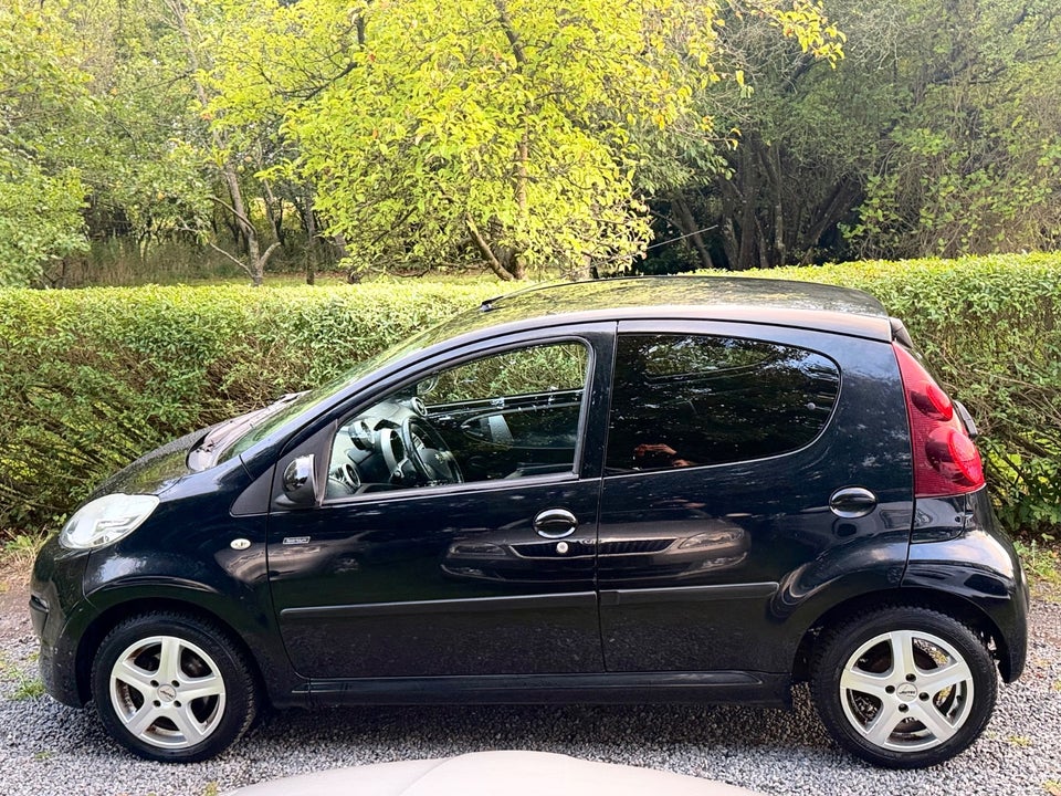 Peugeot 107 1,0 Sportium 5d