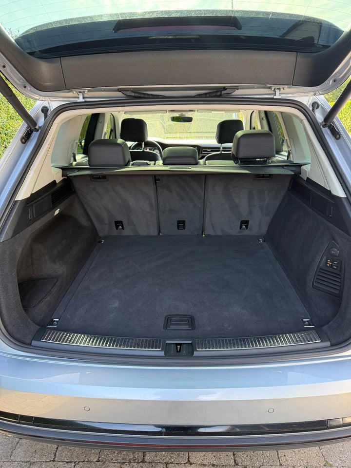 VW Touareg 3,0 TDi 286 Elegance aut. 4Motion 5d