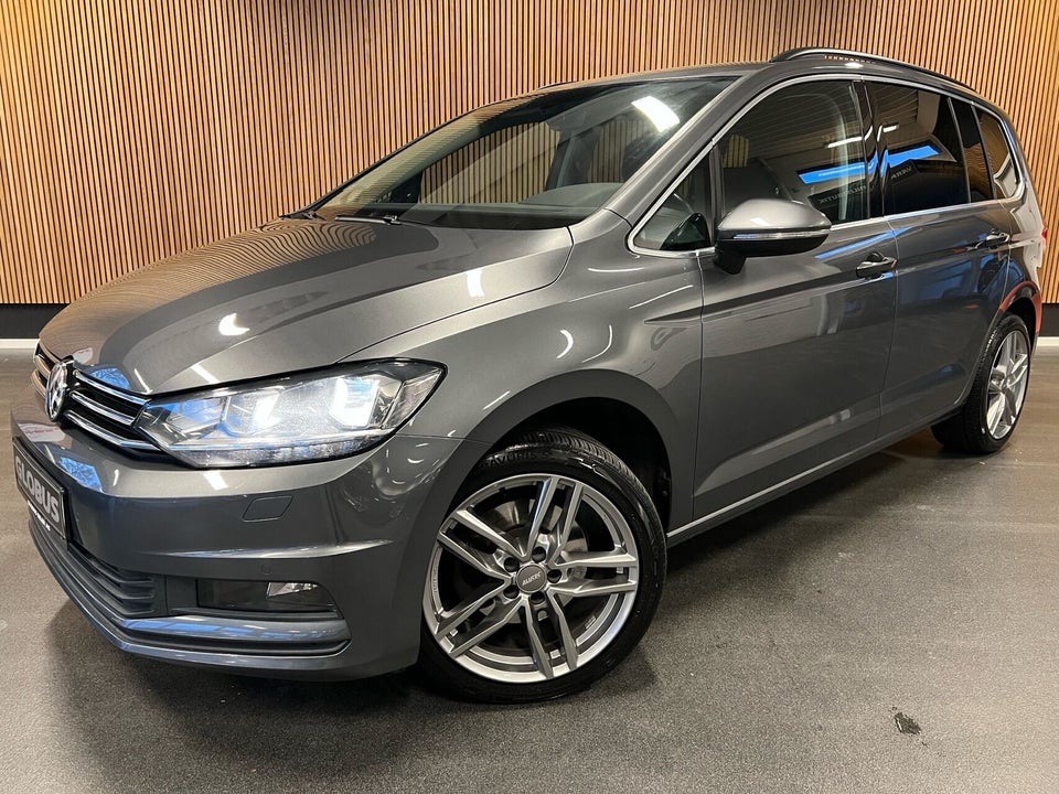 VW Touran 1,6 TDi 115 Comfortline Connect DSG 7prs 5d