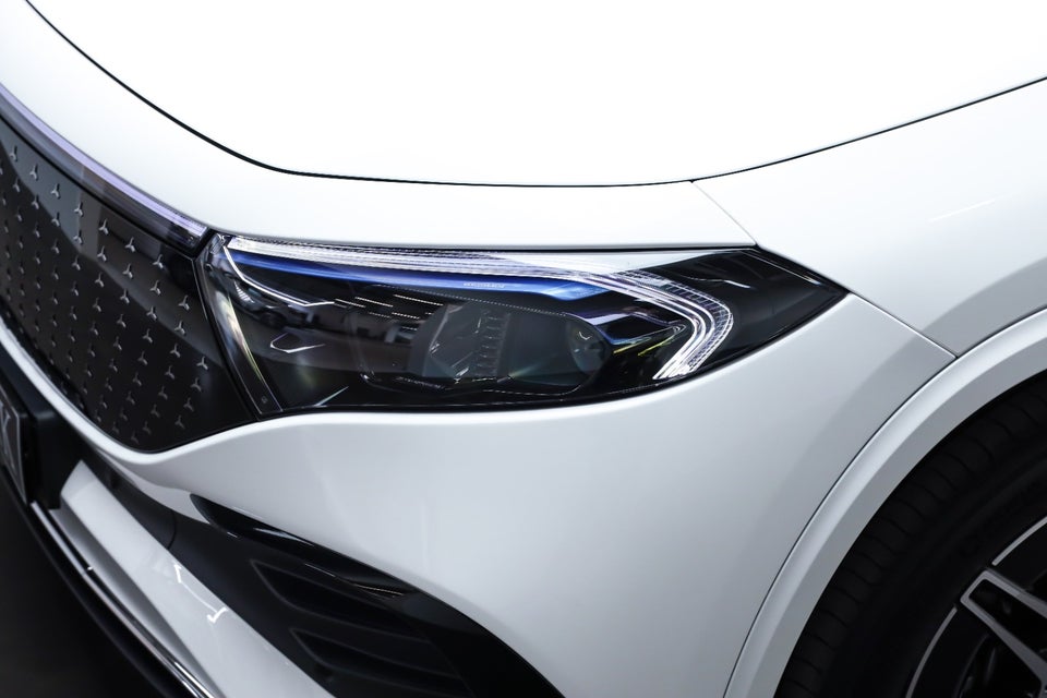 Mercedes EQA350 AMG Line 4Matic 5d