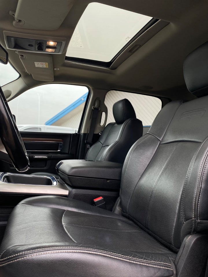 Dodge RAM 1500 5,7 V8 Laramie Crew Cab aut. 4x4 4d